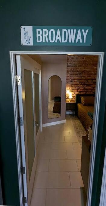 Nyc Styled Loft In Dtla, Sleeps 4 With Free Parking! Apartamento Los Angeles Exterior foto